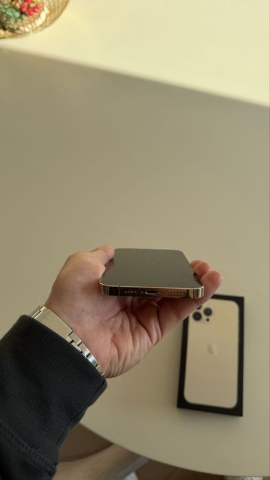 Iphone 13 Pro max Dourado