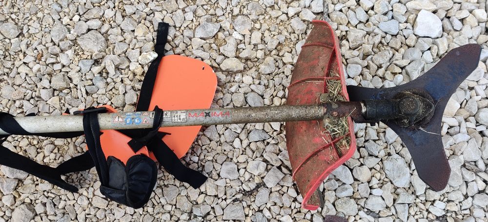 Roçadeira a gasolina + equipamentos