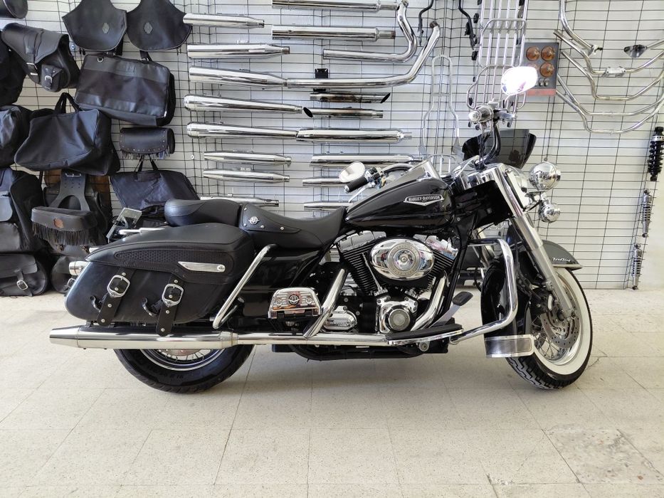 Harley davidson road king classic