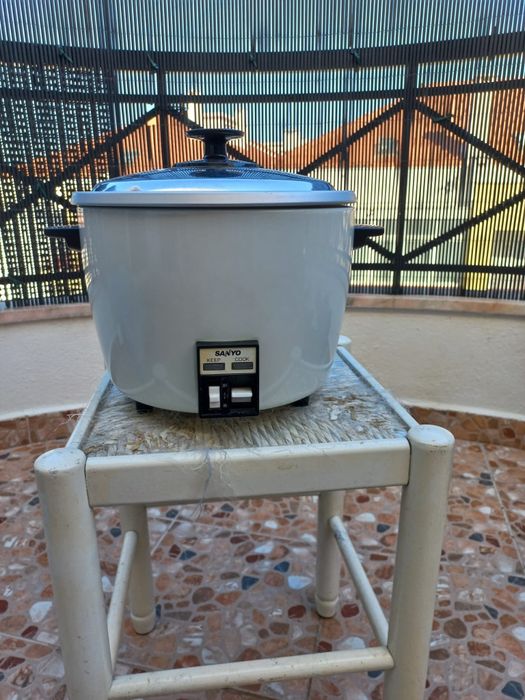 Panela elétrica  para fazer arroz