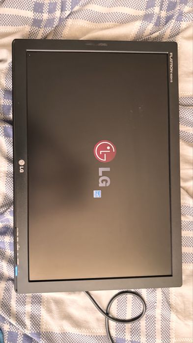 Monitor 22" LG Flatron W2241S (16:10)