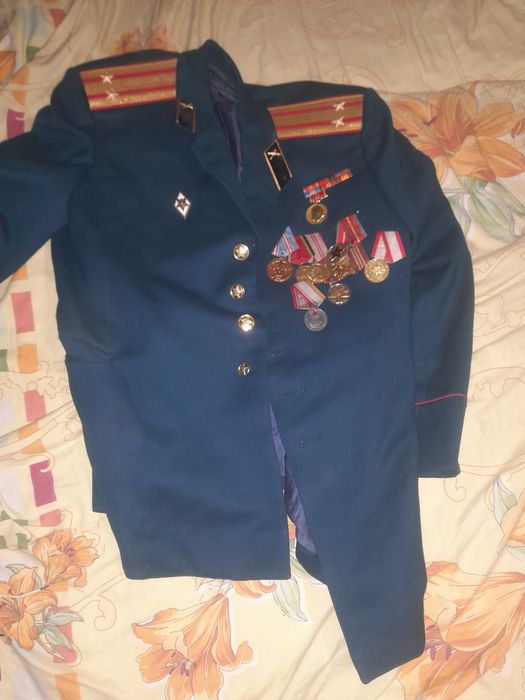 Костюм офицера парадный