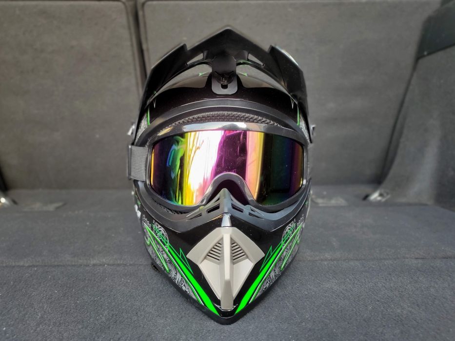 Кроссовый шлем Новый! + Очки