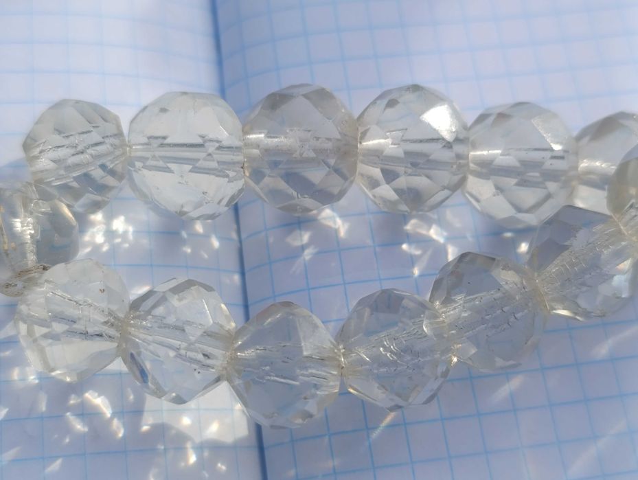 Бусы горный хрусталь