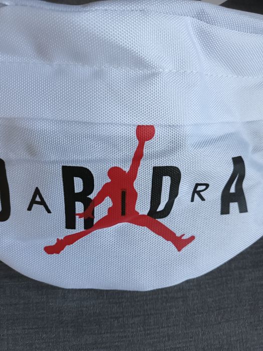 Saszetka na pas Jordan