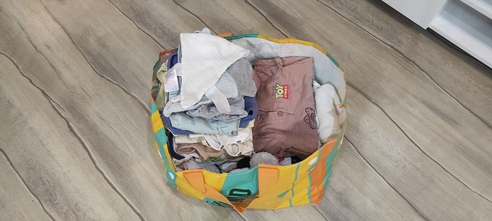 Paka ciuchów niemowlęcych