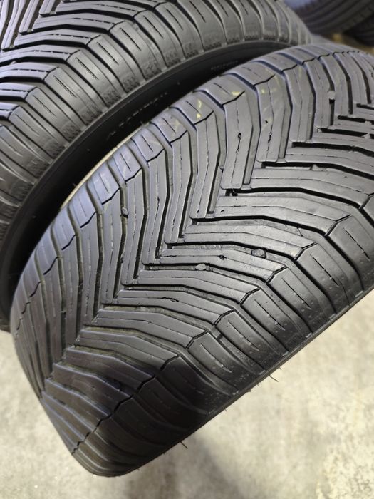 215/50/18 Toyo/Michelin