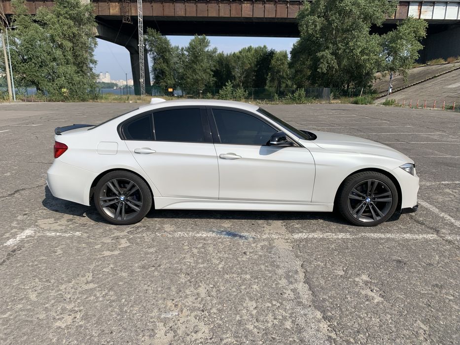 Продам BMW F30.
