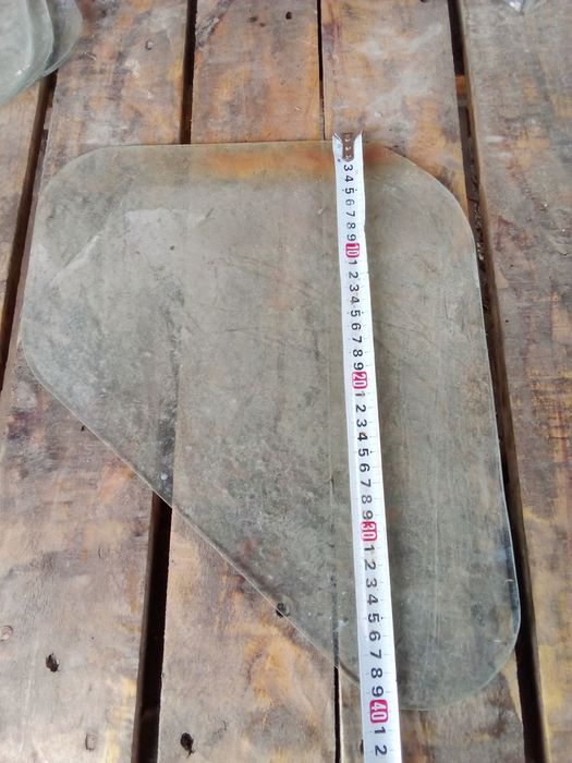 Продам скло стекло каленое автостекло вІд чого не знаю усе нове
в наяв