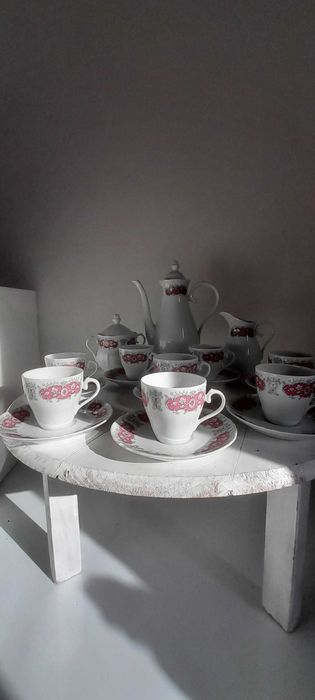 Serviço de café SPAL antigo.