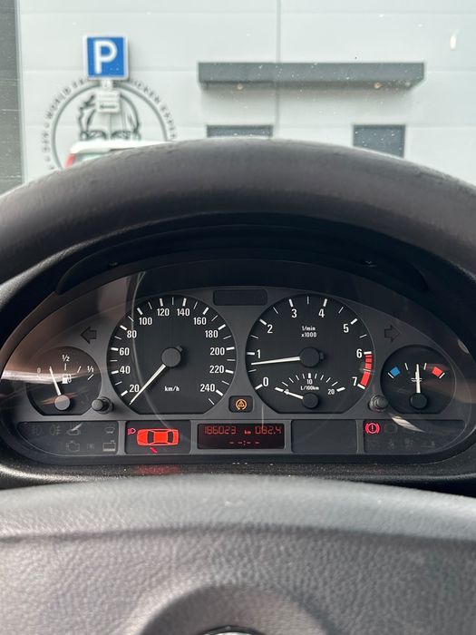 Bmw 318i 186mil km