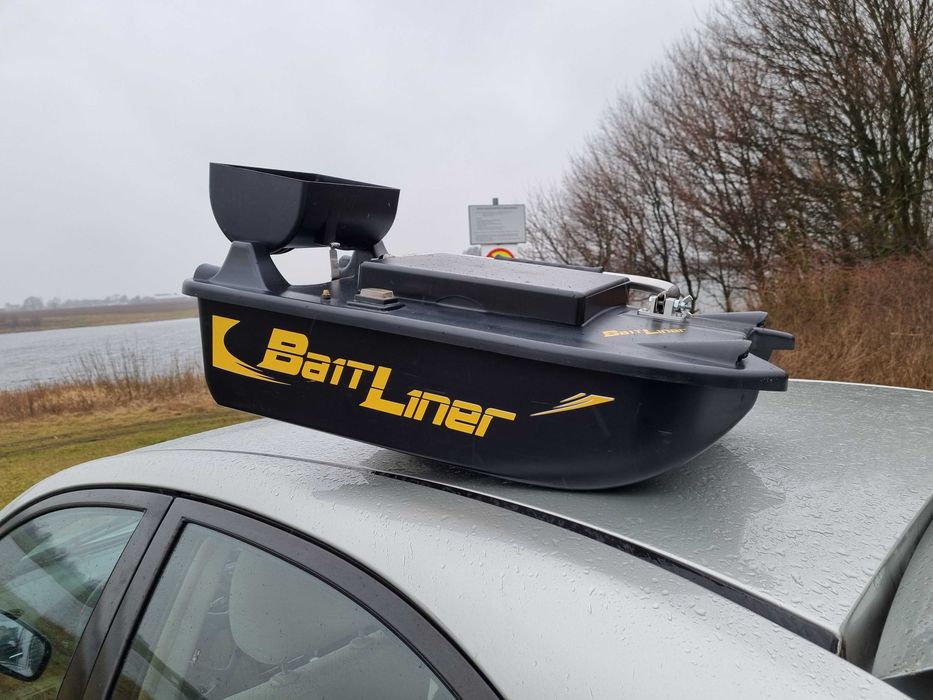 Łódka zanętowa Bait Liner