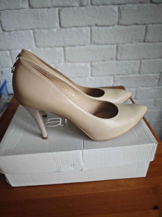 Szpilki Anis skórzane beżowe rozmiar 40