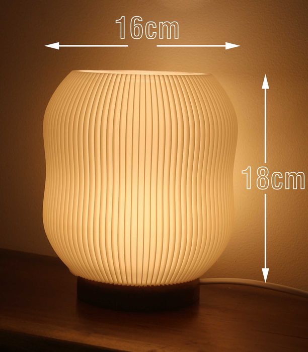 Стильный светильник 2-в-1: Уют и спасение в блекаут