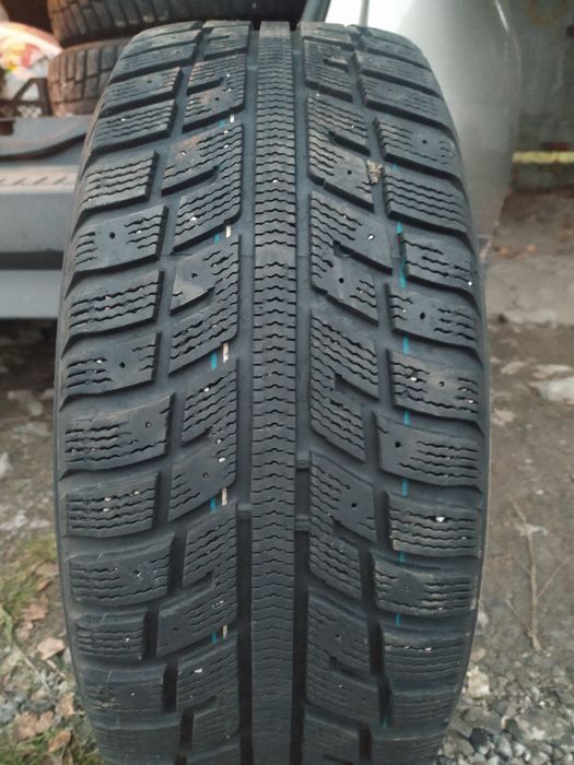 Продам шини зимові