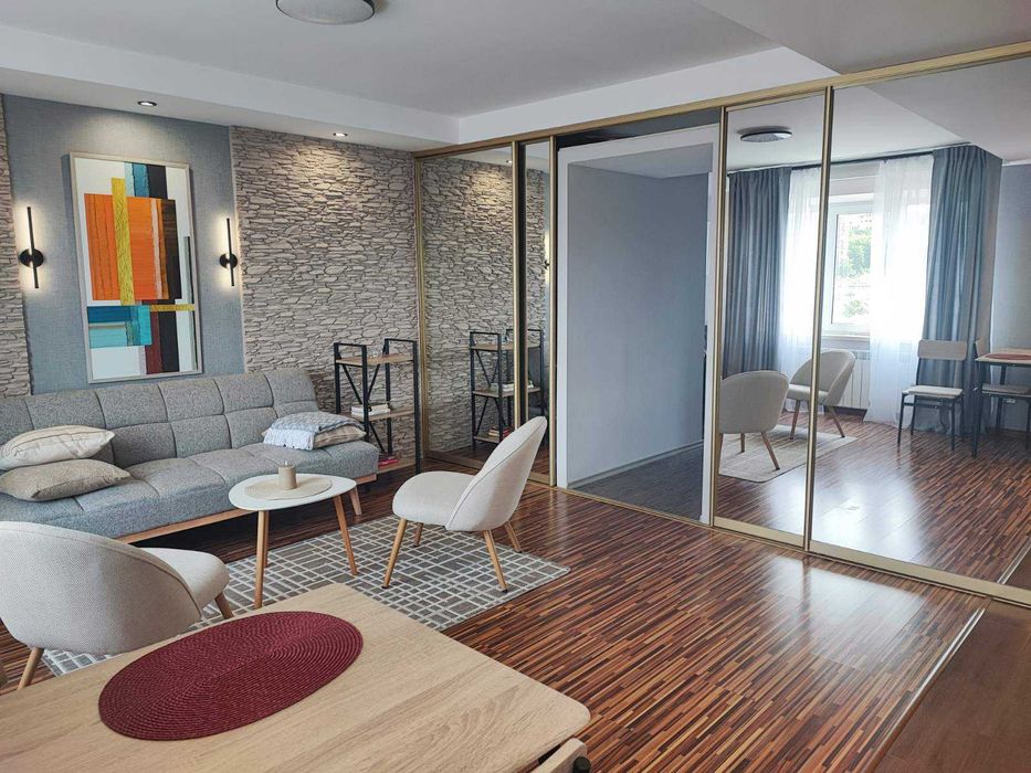 Оренда! Перша ЗДАЧА! Стильна Євро-2-к. квартира. ЦЕНТР, м.Олімпійська