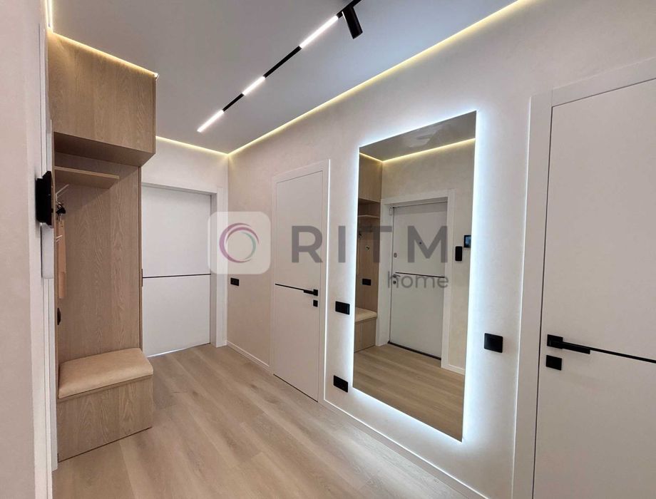 Продаж 2-кімнатної квартири з дизайнерським ремонтом у ЖК Continent Style