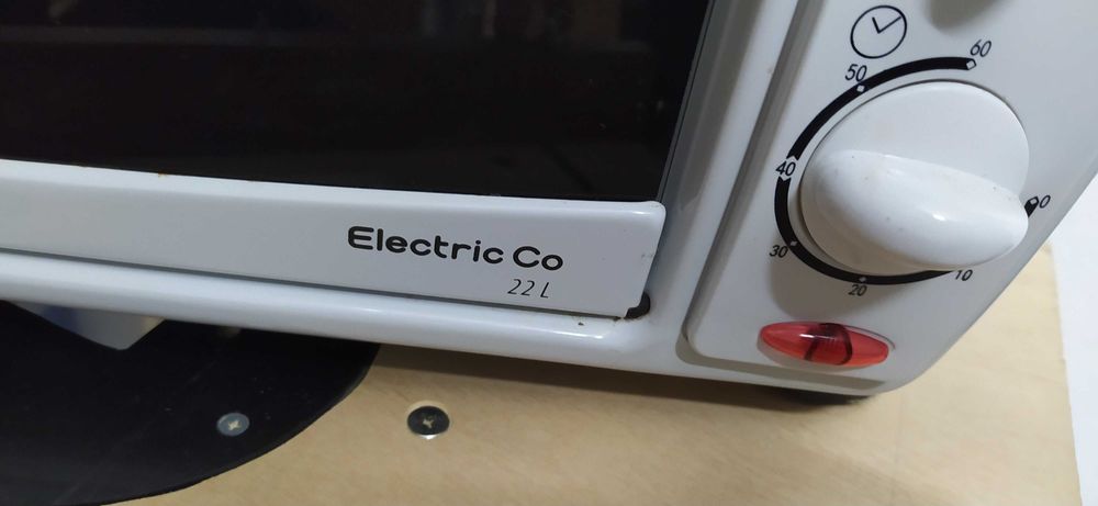 Forno eléctrico Electric Co para peças ou reparação