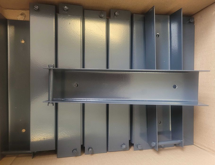 Ceownik łącznik metalowy do podmurówki h-25 grafit OGRODZENIA