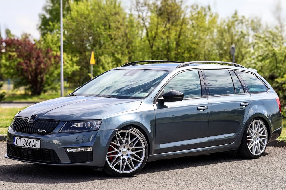 Skoda Octavia RS DSG, Panorama, Canton+, 220KM