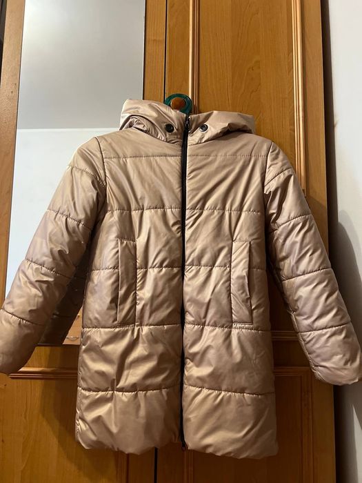 Дуже класна зимова курточка для дівчинки ріст 134