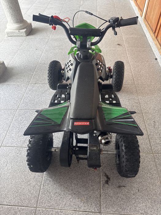 Moto Quatro a funcionar perfeitamente