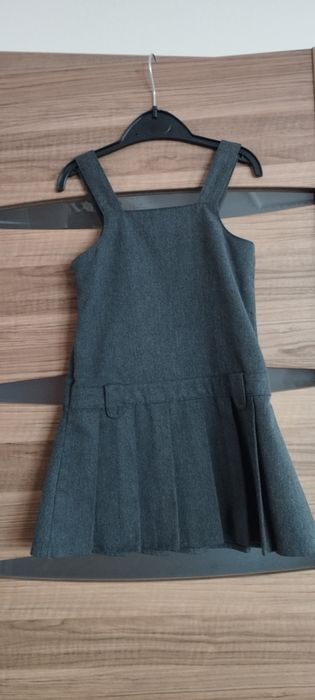 Sukienka galowa firmy Matalan na 4 latka.