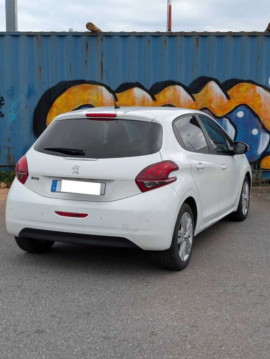 Peugeot 208 Style - 2017