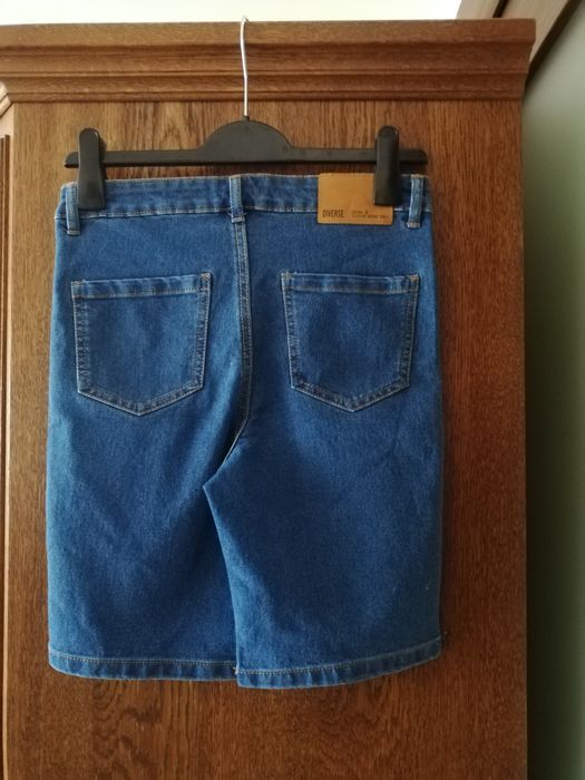 Krótkie jeansowe spodenki Diverse