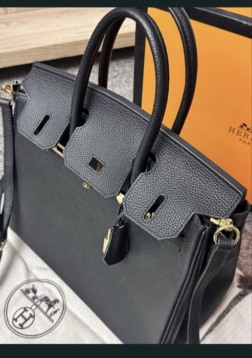 Mala de senhora em pele