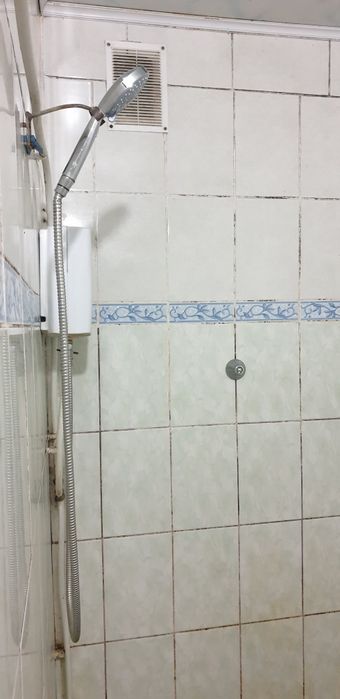 Продаж. Кімната в гуртожитку, Майдан Польовий