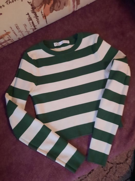 Укорочена кофта, светр, топ xs, s