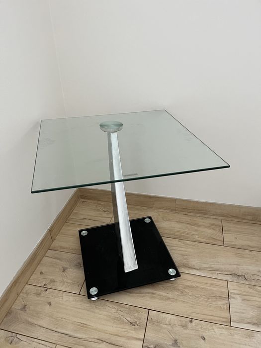 Stolik kwadratowy szklany