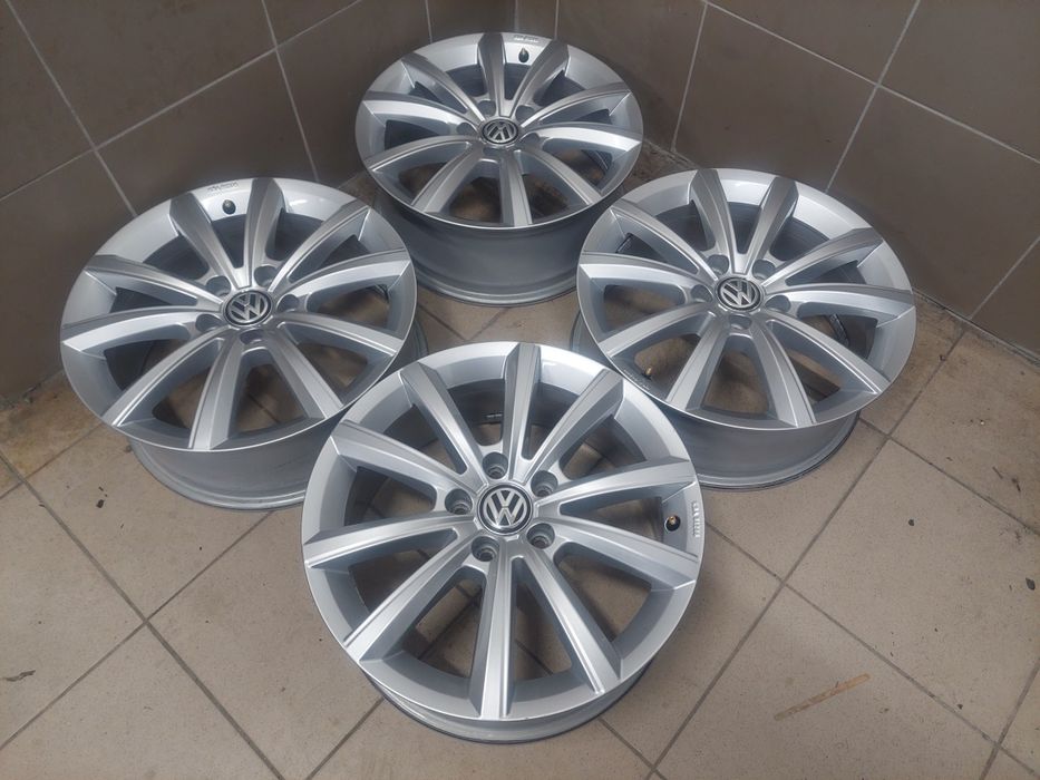 Оригінальні легкосплавні диски Volkswagen Passat Tiguan R17 5×112