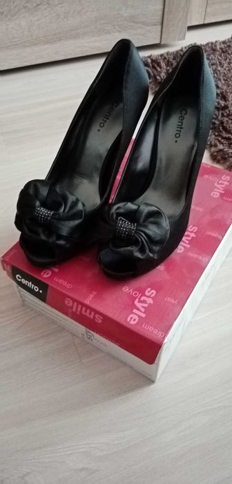 Buty na obcasie rozmiar 39