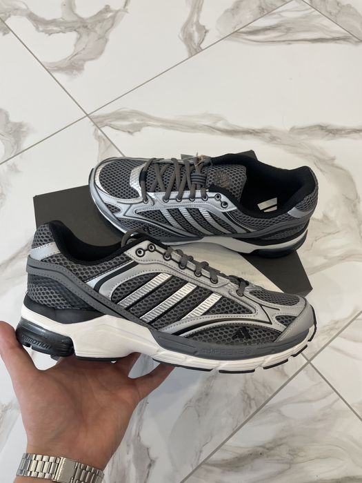 Кросівки Adidas Spiritain 2000