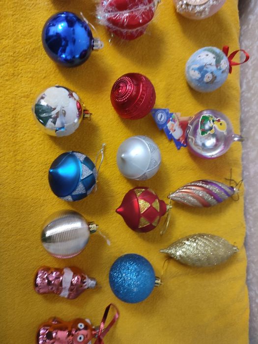 Продаю ёлочные игрушки времён СССР торг уместен
