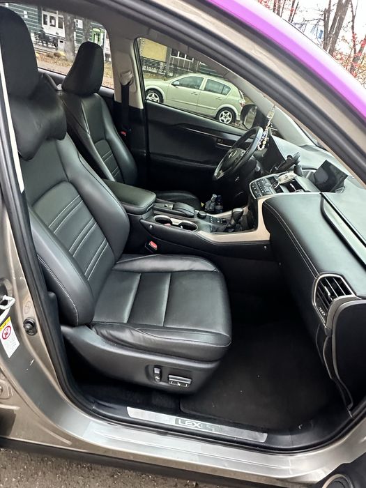 Lexus NX200t | F-sport