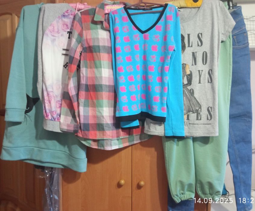 Пакет новые и б/у вещей на девочку 13-15лет