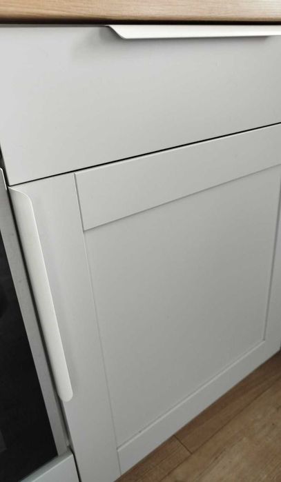 ІКЕА Ручка кухонна BILLSBRO БІЛЬСБРУ біла 32см 1шт