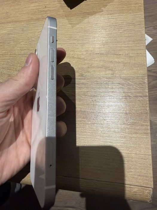 Korpus uzbrojony iphone 12 biały stan idealny