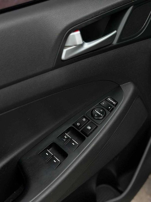 Hyundai Tucson 2015р. 2.0 дизель обмін (Перший внесок від 20%)