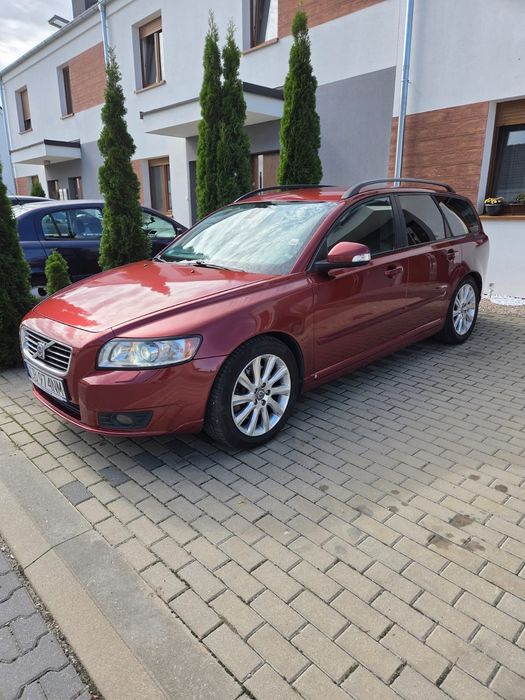 Volvo V50