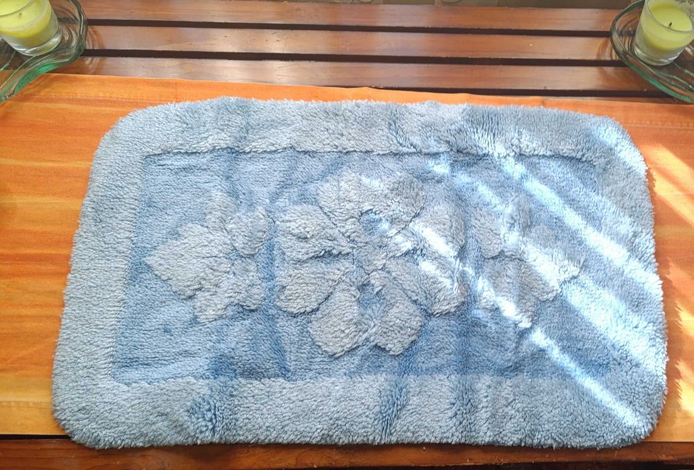 Retrosaria - Terno Tapetes de casa banho - em 2 tons de azul