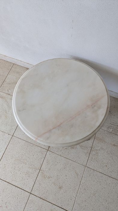 Mesa centro pedra