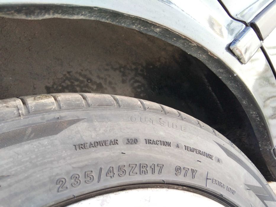 Jantes BMW 235/45/17 pneus novos