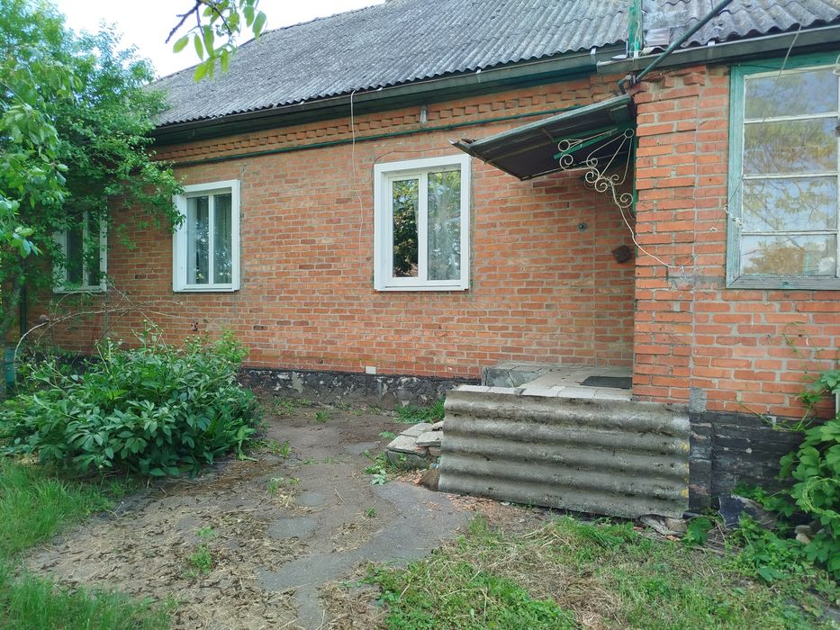 Будинок 85 м²  ділянка 28 соток  продаж Миргород