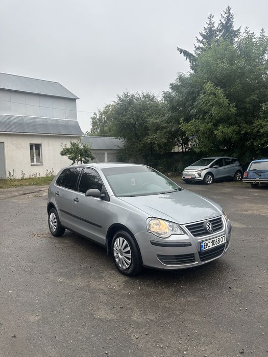 Polo 1.4 дуже гарний стан.