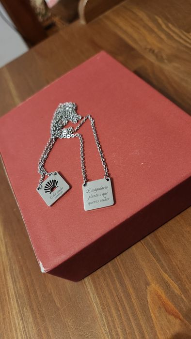Conjunto Escapulario, Fio e Pulseira