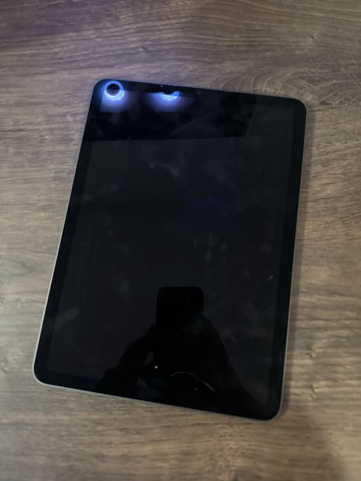 Apple Ipad Air 10.9” (2022) 5.ª geracao 64gb M1